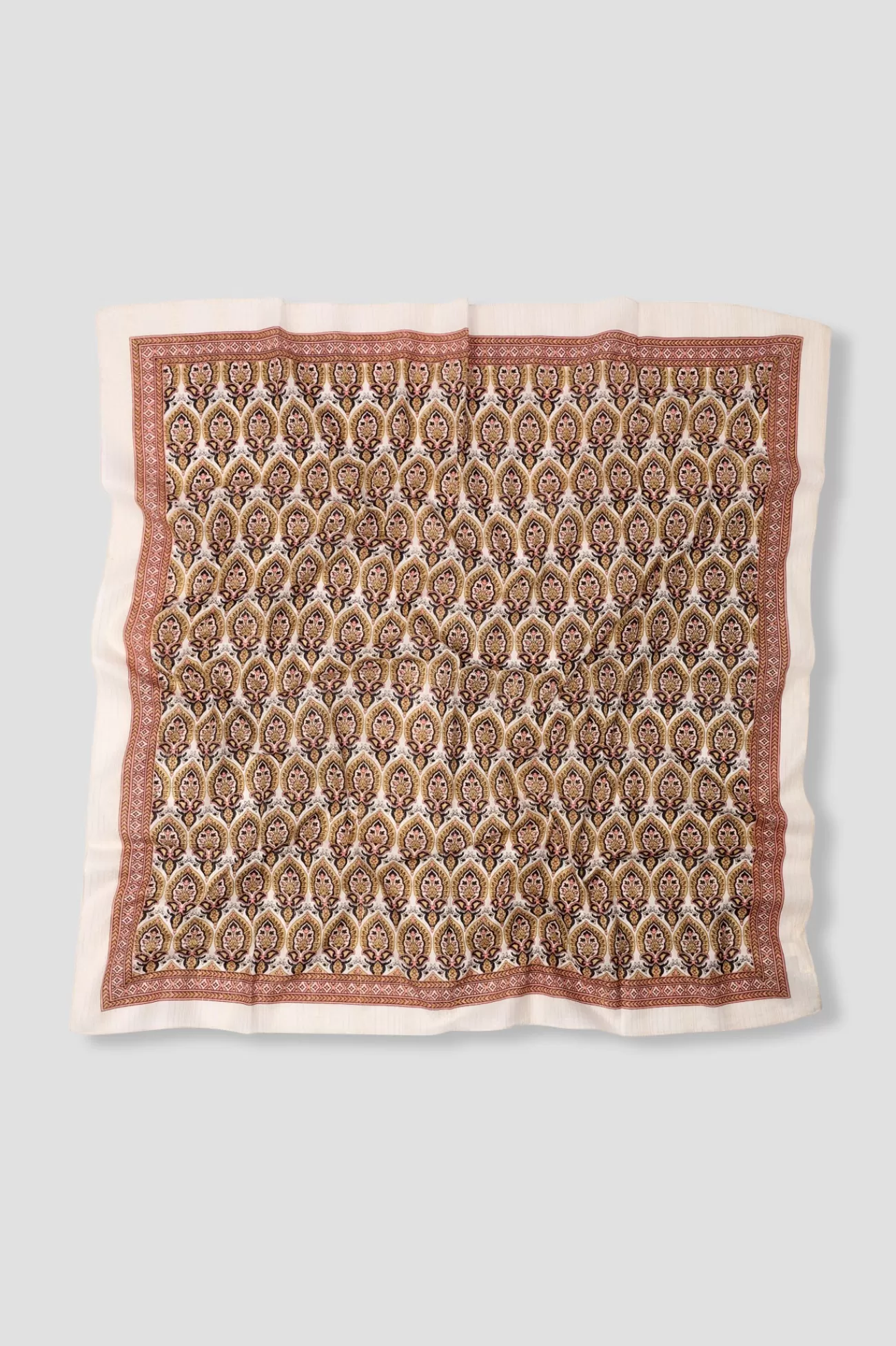 Grand foulard carré imprimé - Imprimé ocre | Promod Hot