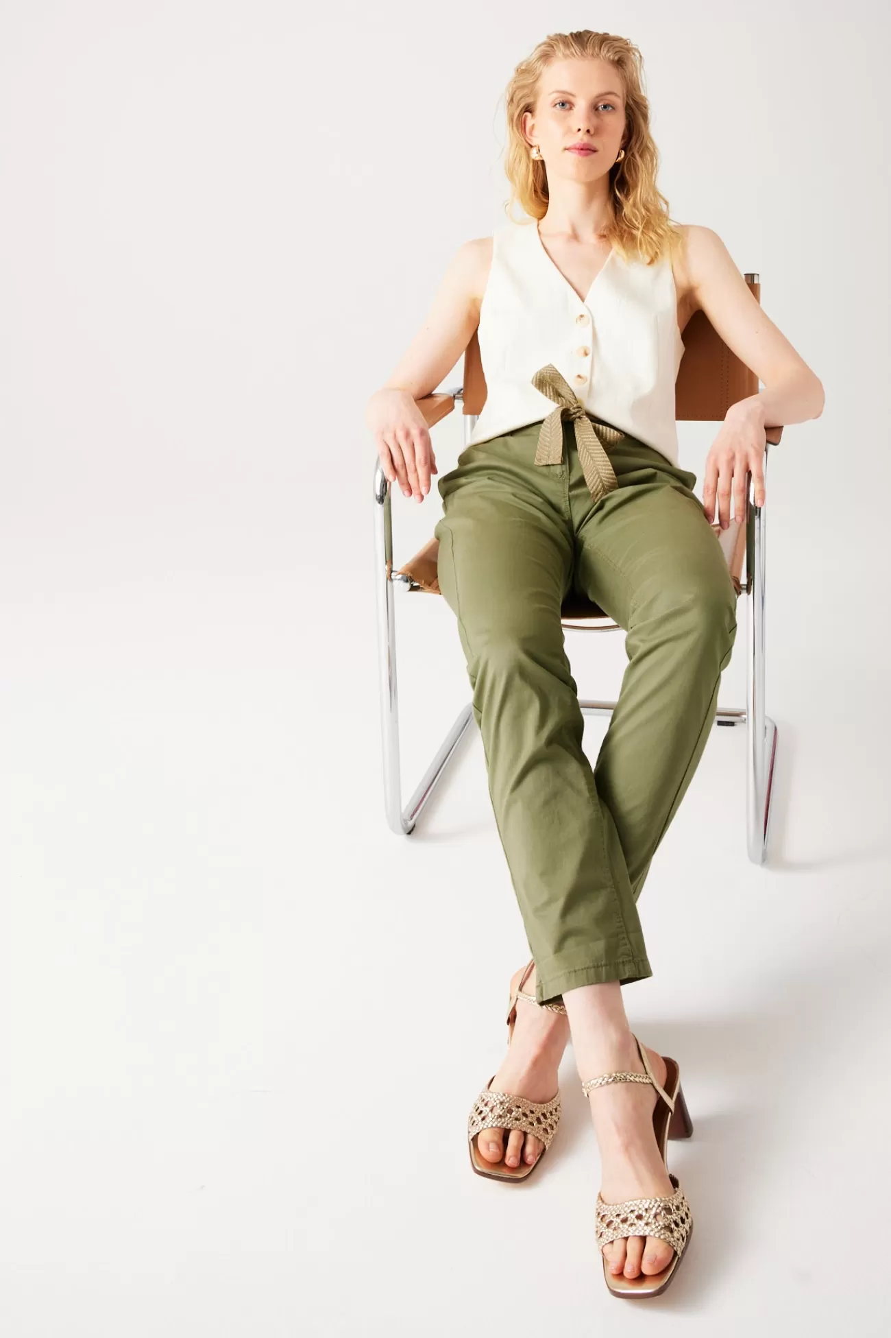 Pantalon chino ceinturé Femme - | Promod Best